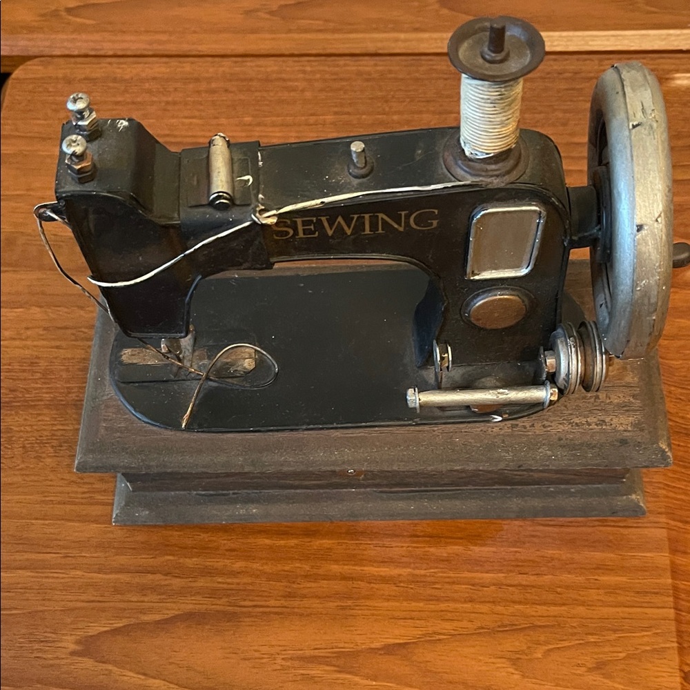 Vintage Black Tabletop Sewing Machine Decor